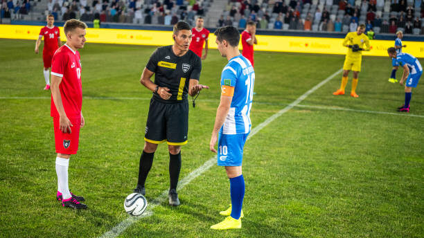 更为他个人 更为他个人