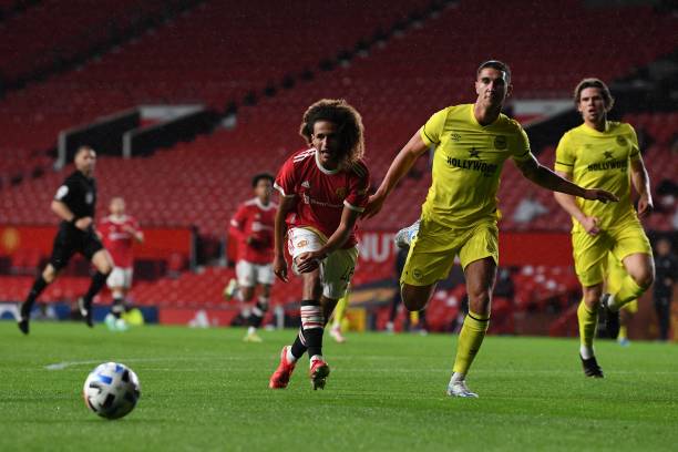 年轻球员成 年轻球员成