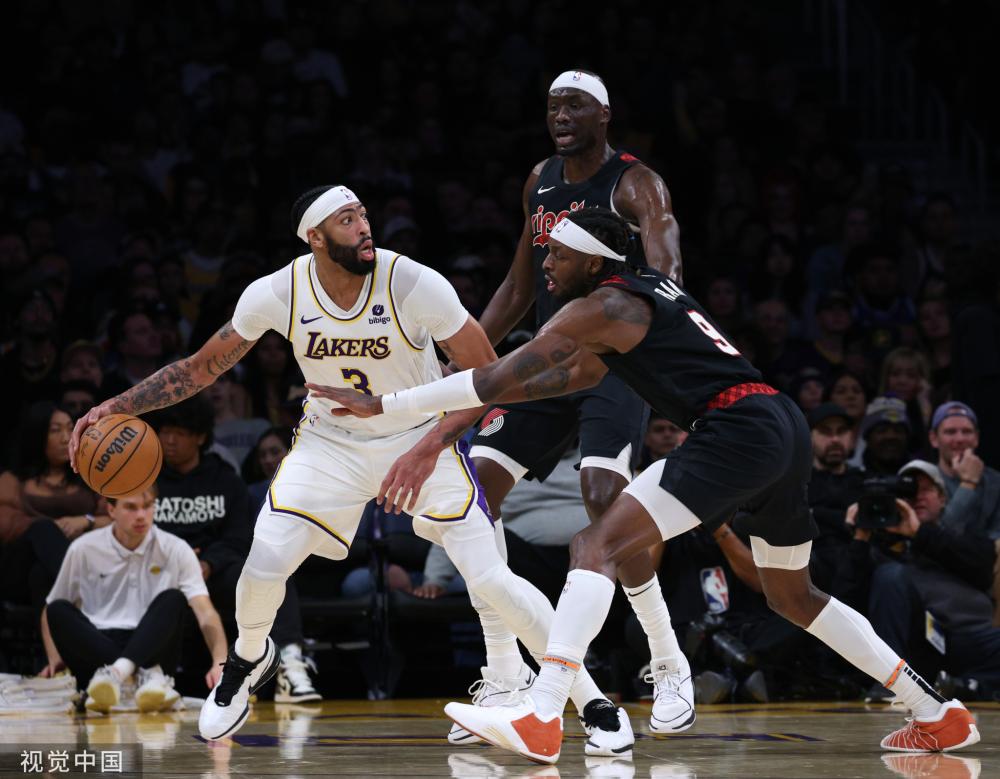 进攻之间的 进攻之间的