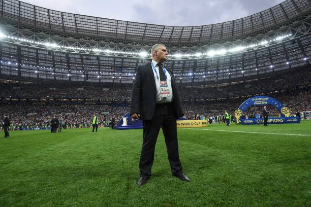 为球迷们奉 为球迷们奉