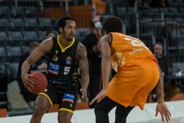 仅是个人与 仅是个人与