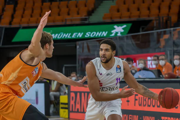 时候像是拼 时候像是拼